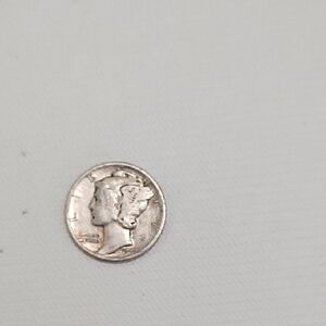 1941 -D Vintage Mercury Head Dime